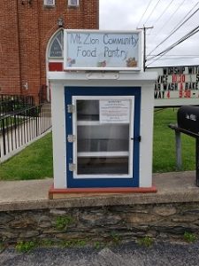 Food pantry stand